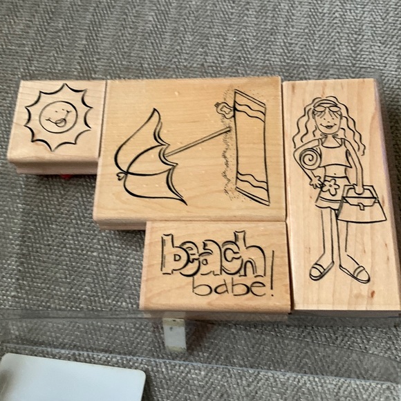 Beach Babe S728 stamp set - Picture 1 of 8